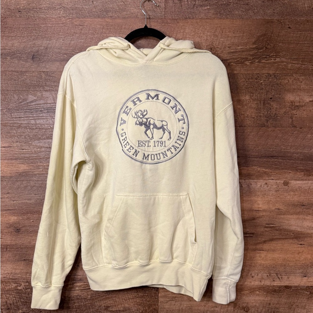 Vermont Green Mountains Cream Hoodie